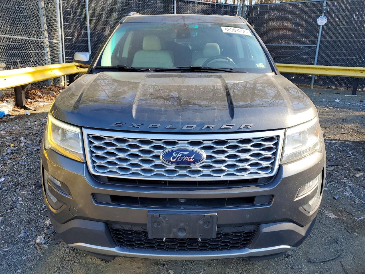 Ford Explorer Platinum