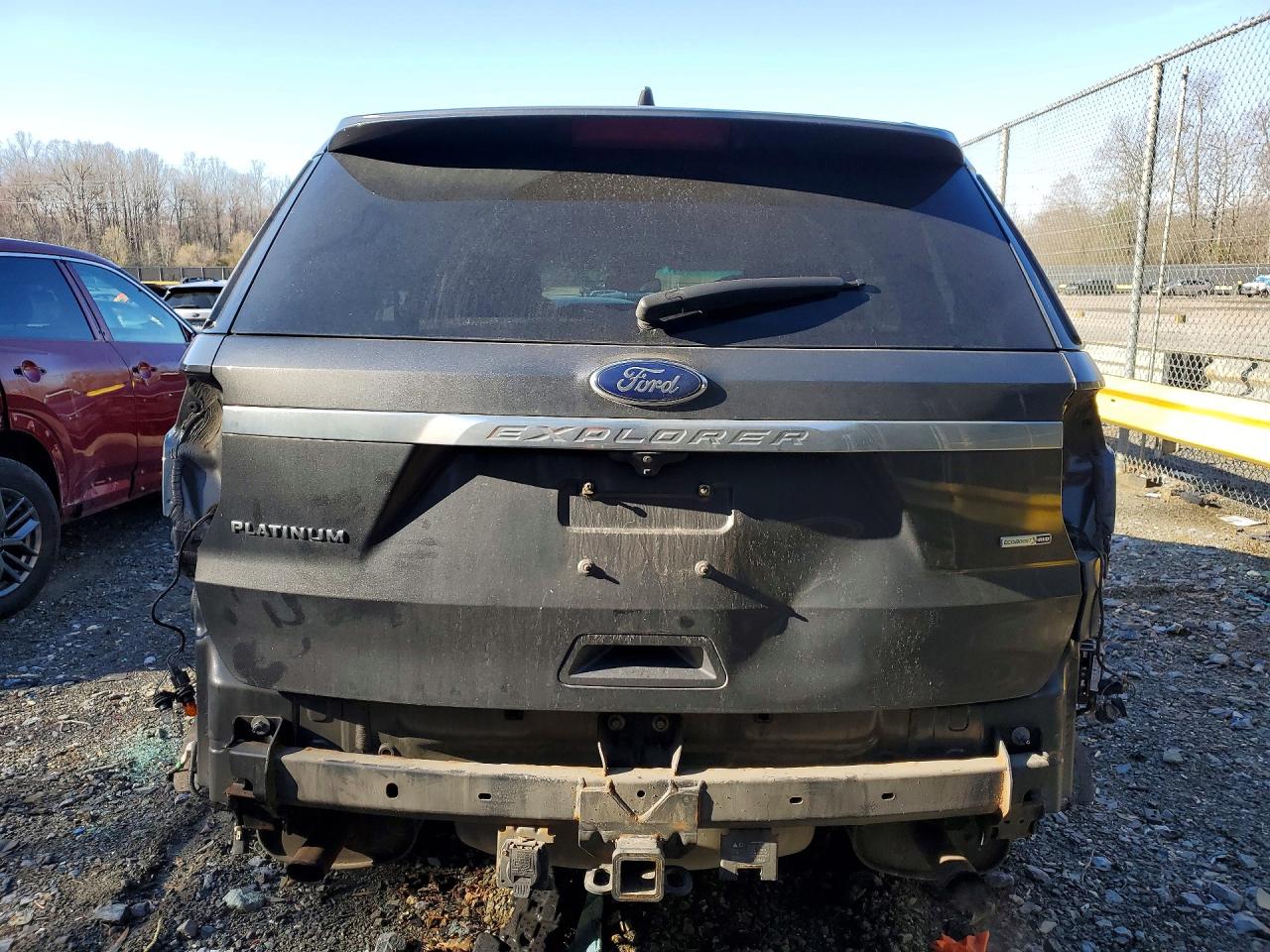 Ford Explorer Platinum
