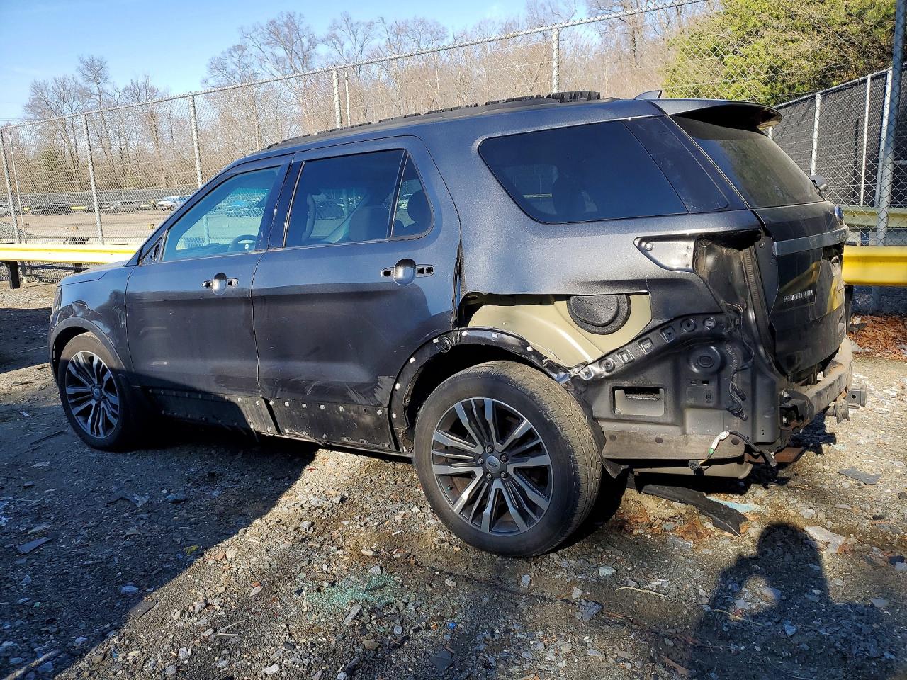 Ford Explorer Platinum