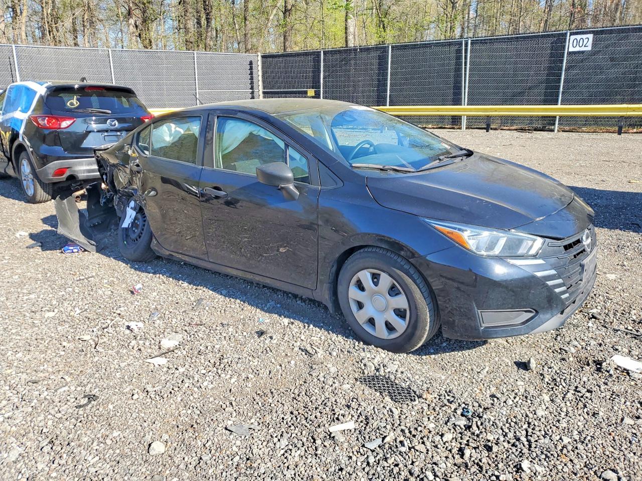 Nissan Versa S