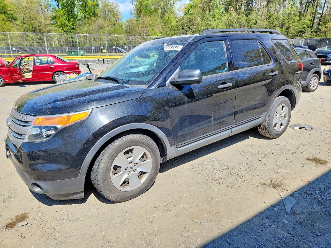 Salvage Ford Explorer Image