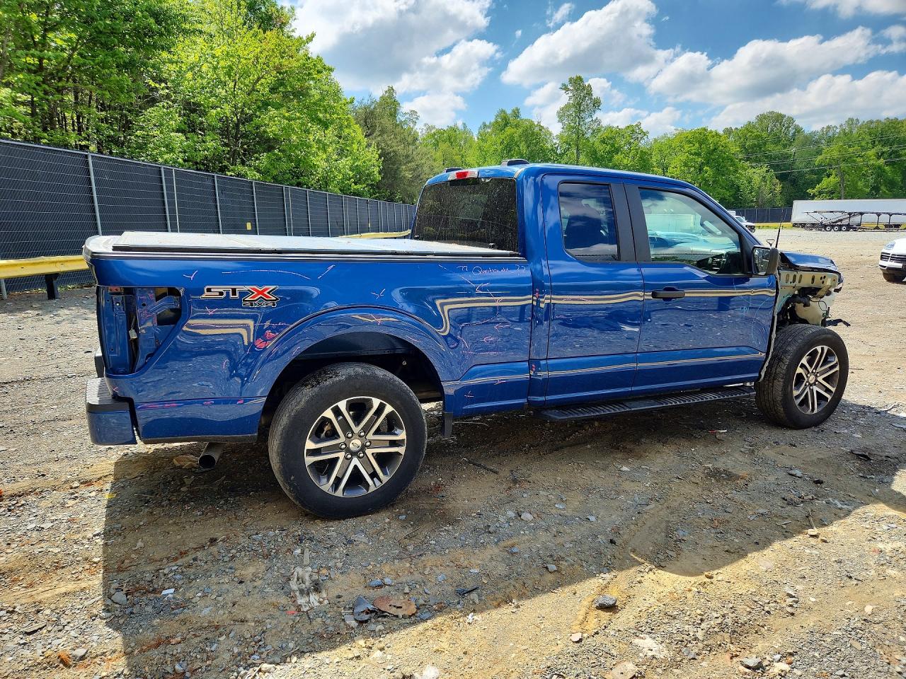 Ford F-150 Super Cab