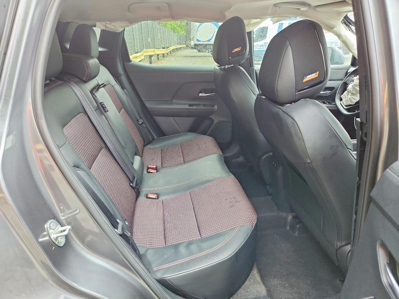 Nissan Kicks Sr