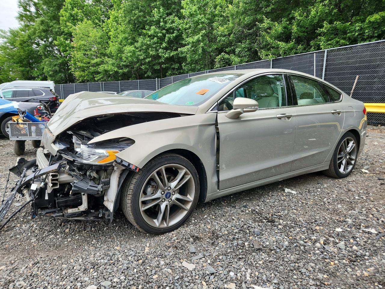Salvage Ford Fusion Image