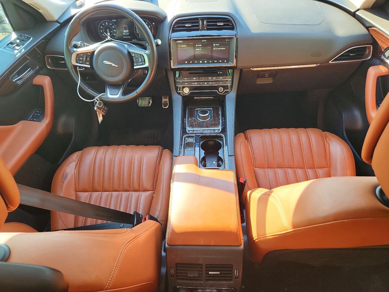 Jaguar F-PACE Portfolio