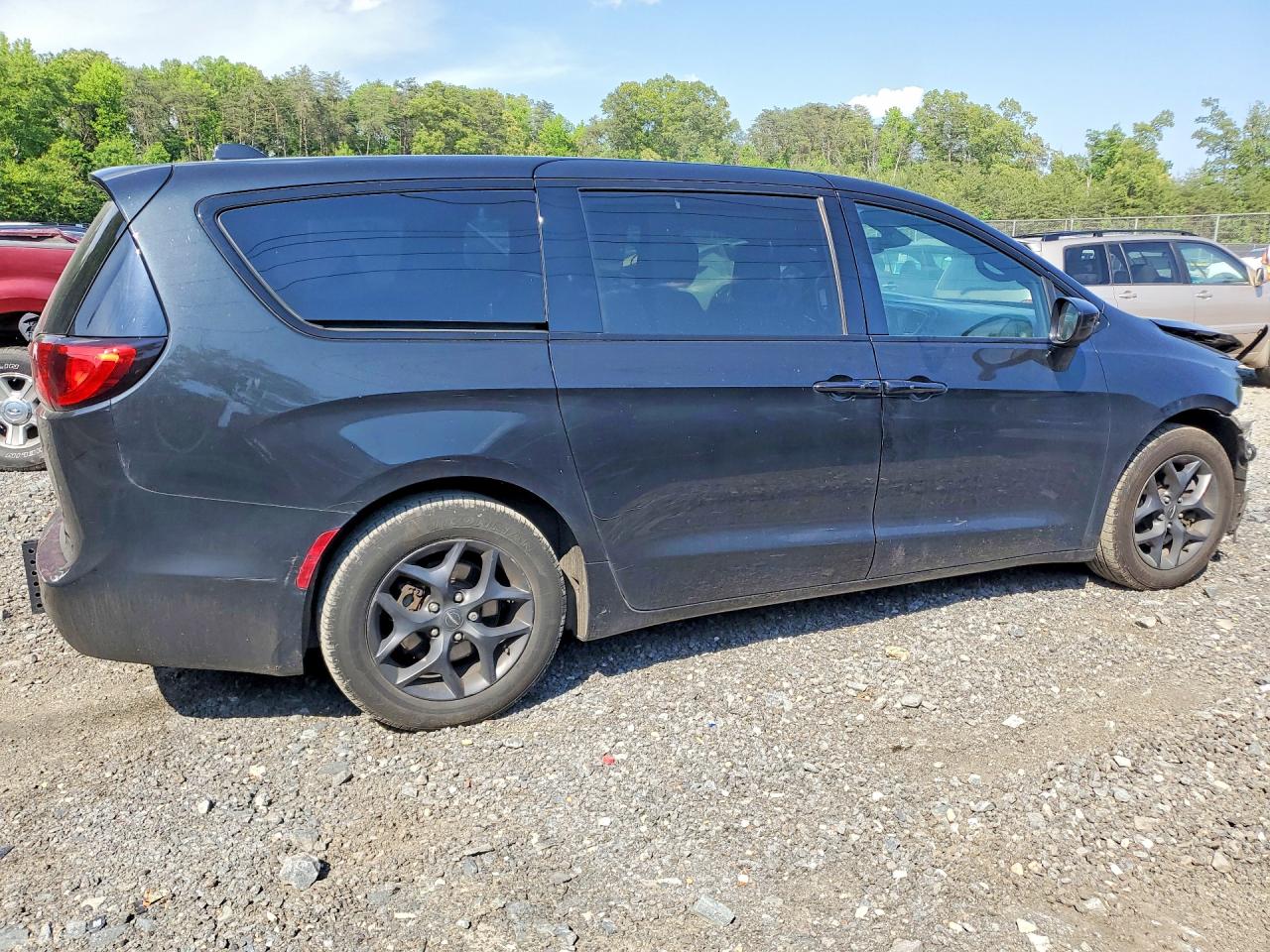 Chrysler Pacifica Touring Plus