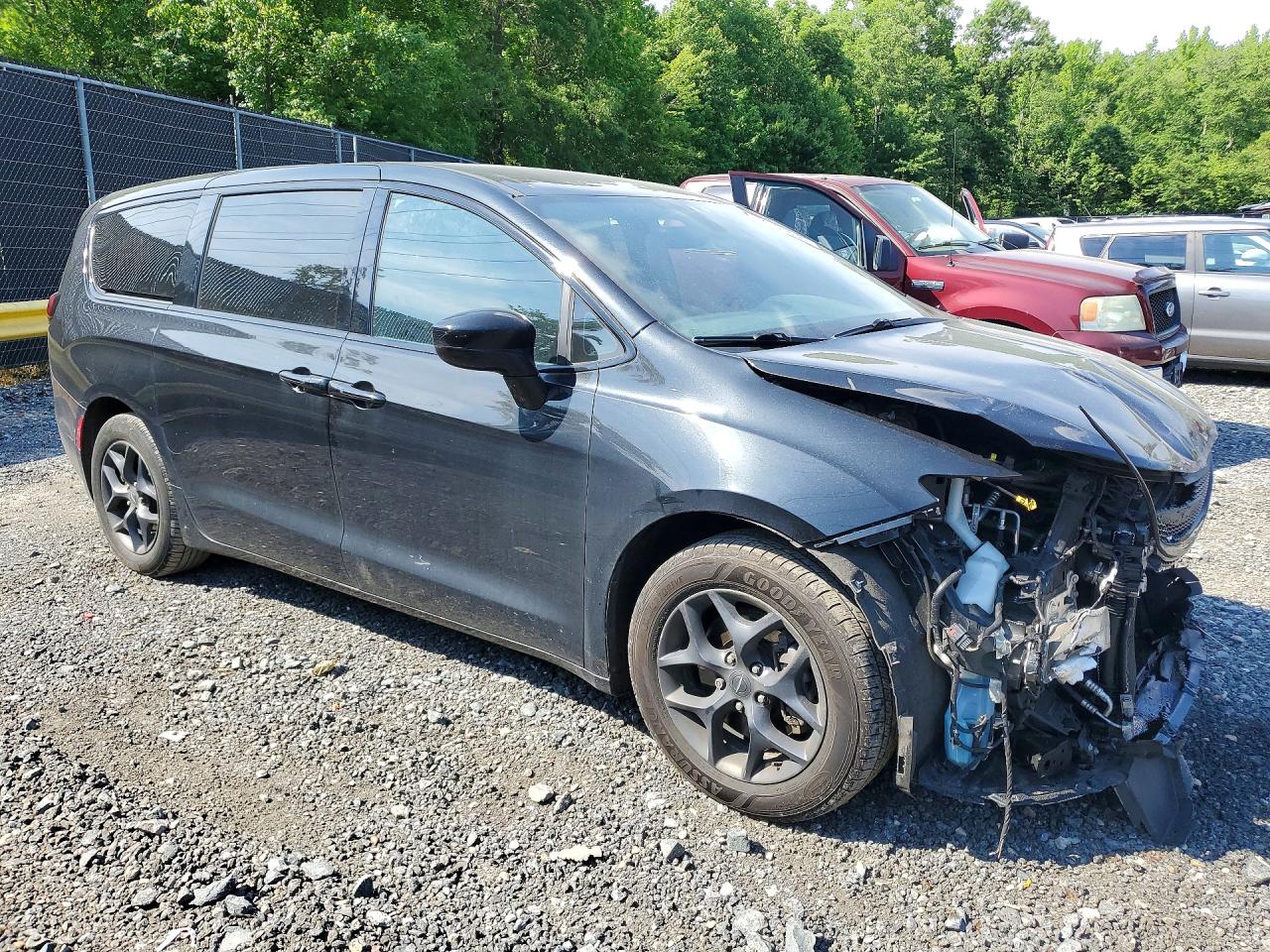 Chrysler Pacifica Touring Plus