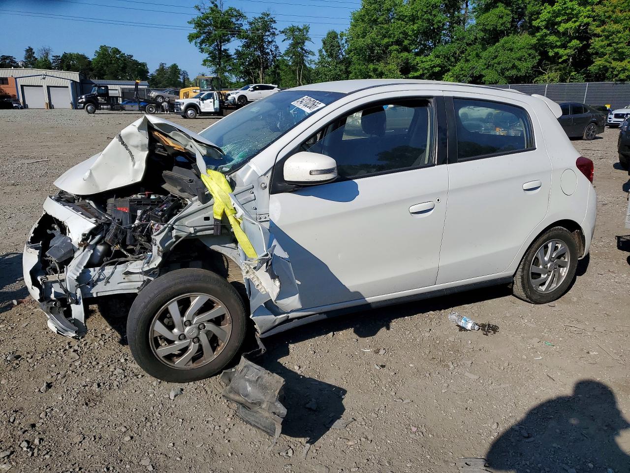 Salvage Mitsubishi Mirage Image