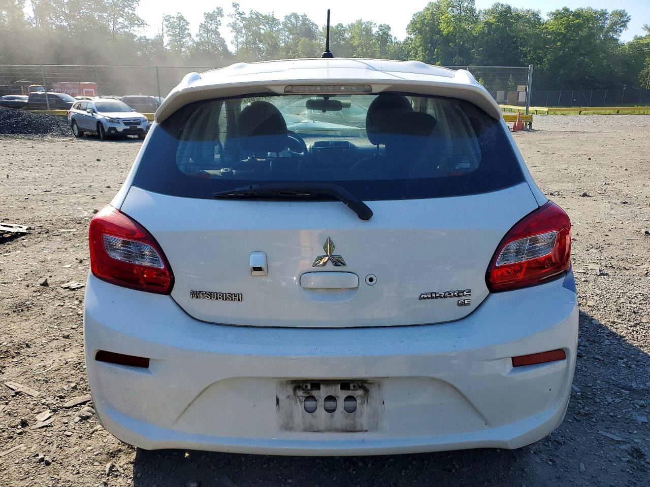 Mitsubishi Mirage Se