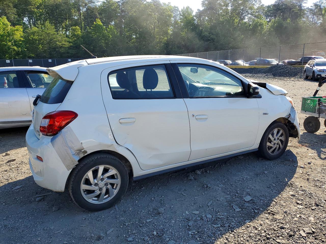 Mitsubishi Mirage Se