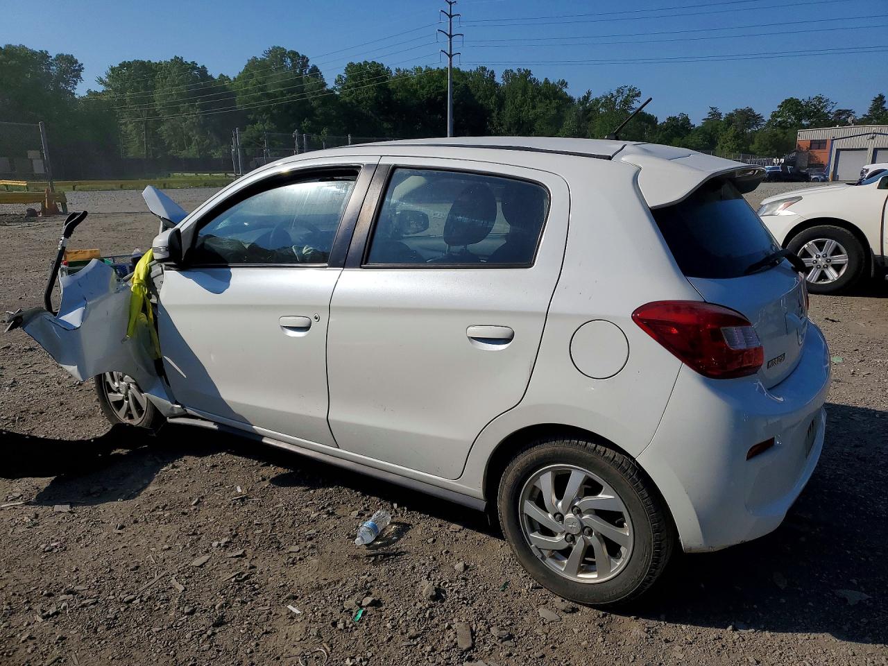 Mitsubishi Mirage Se
