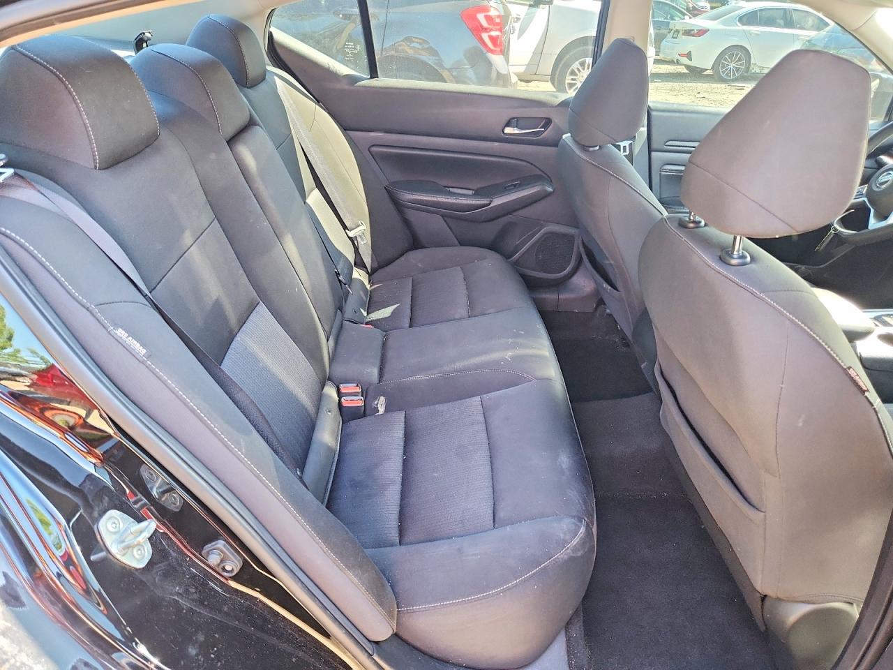 Nissan Altima S