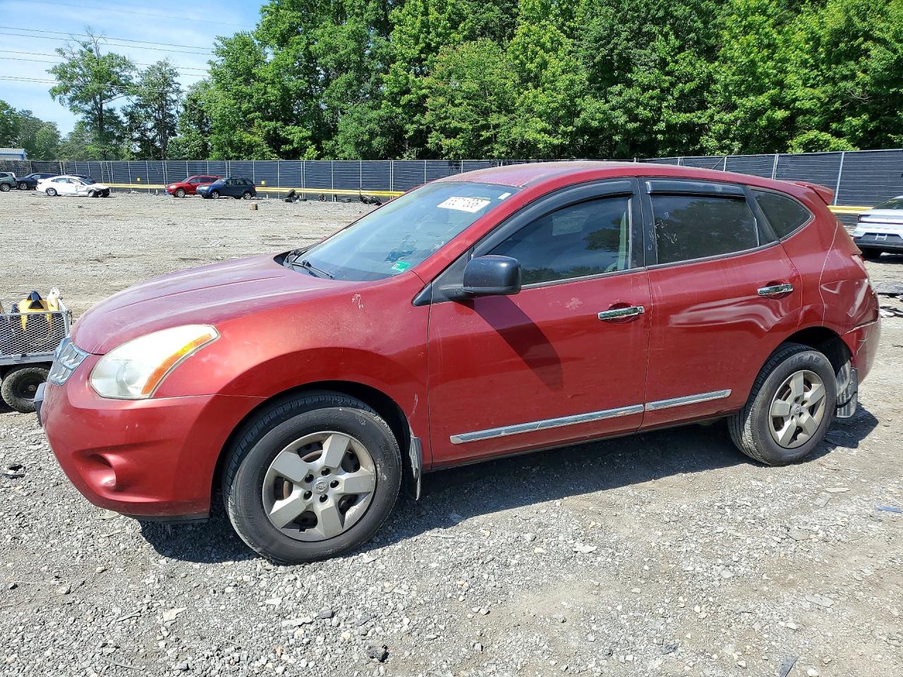 Salvage Nissan Rogue Image