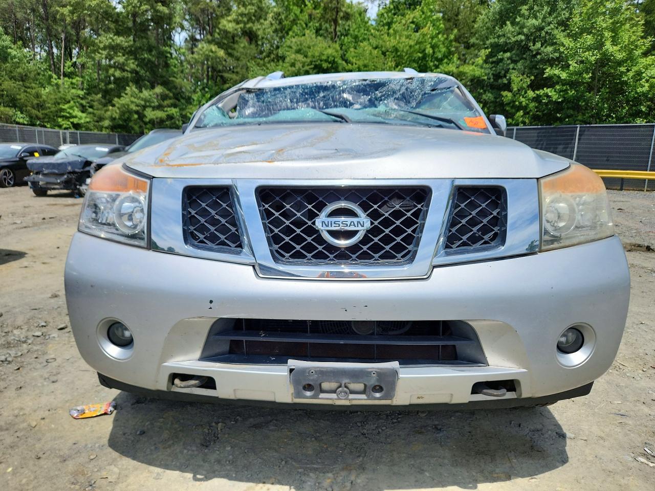 Nissan Armada Sv