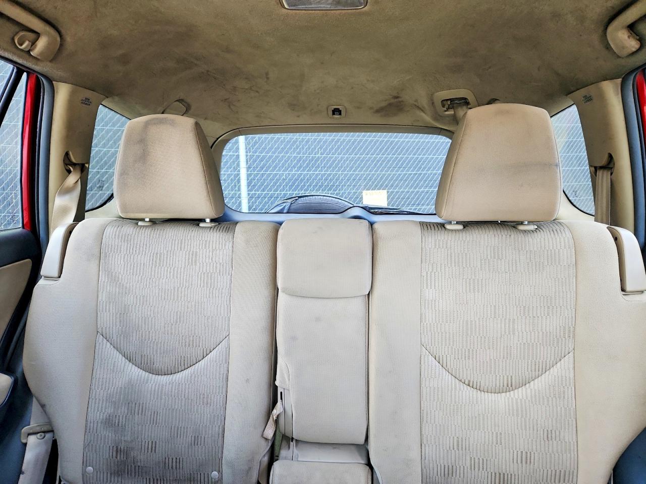 Toyota RAV4 Base