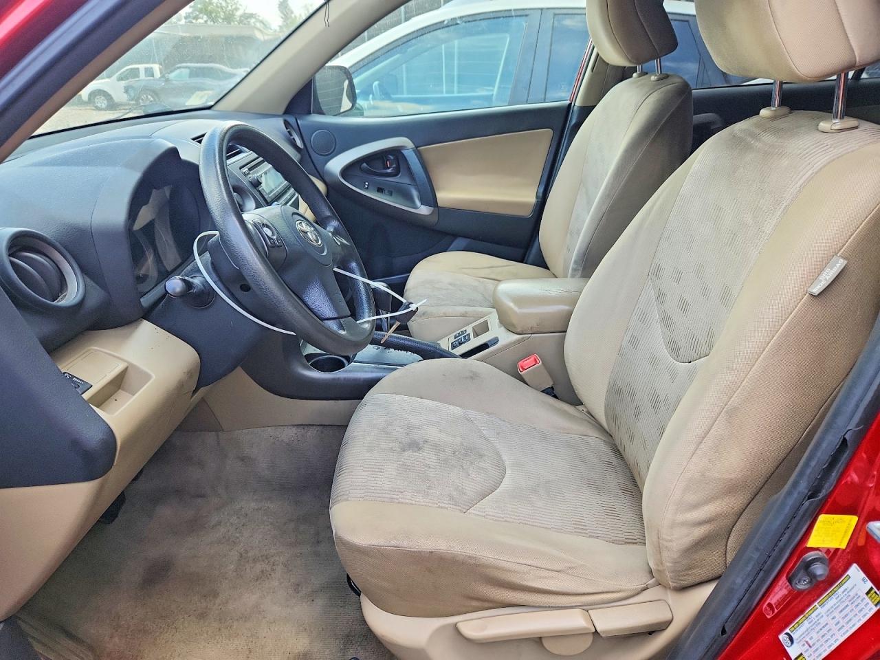 Toyota RAV4 Base