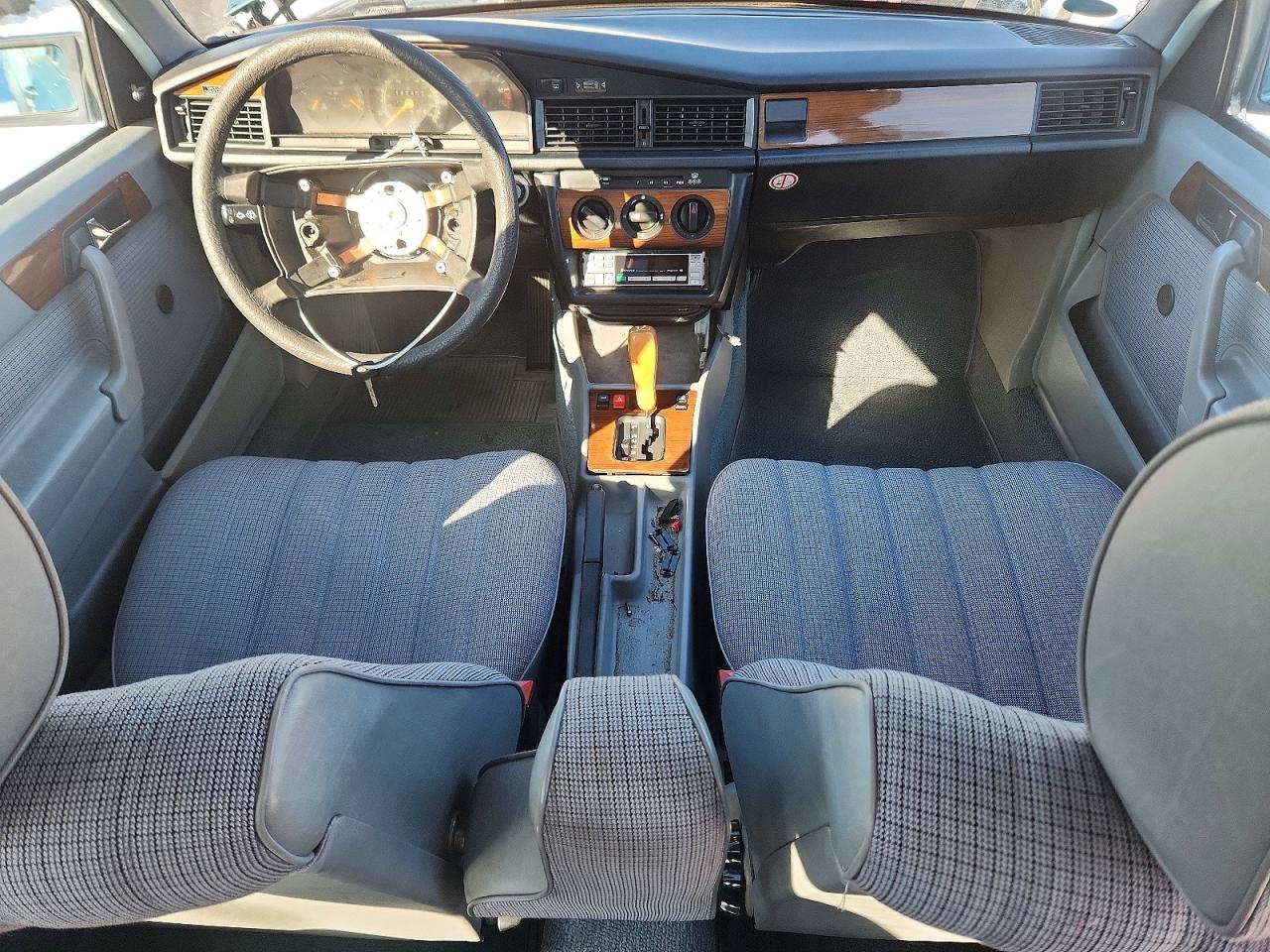Mercedes-Benz 190-Class