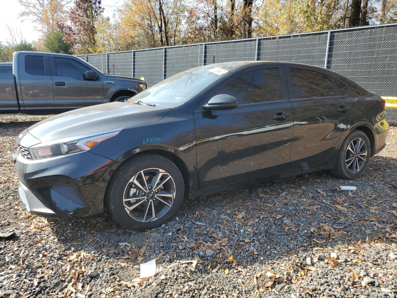 Salvage Kia Forte Image