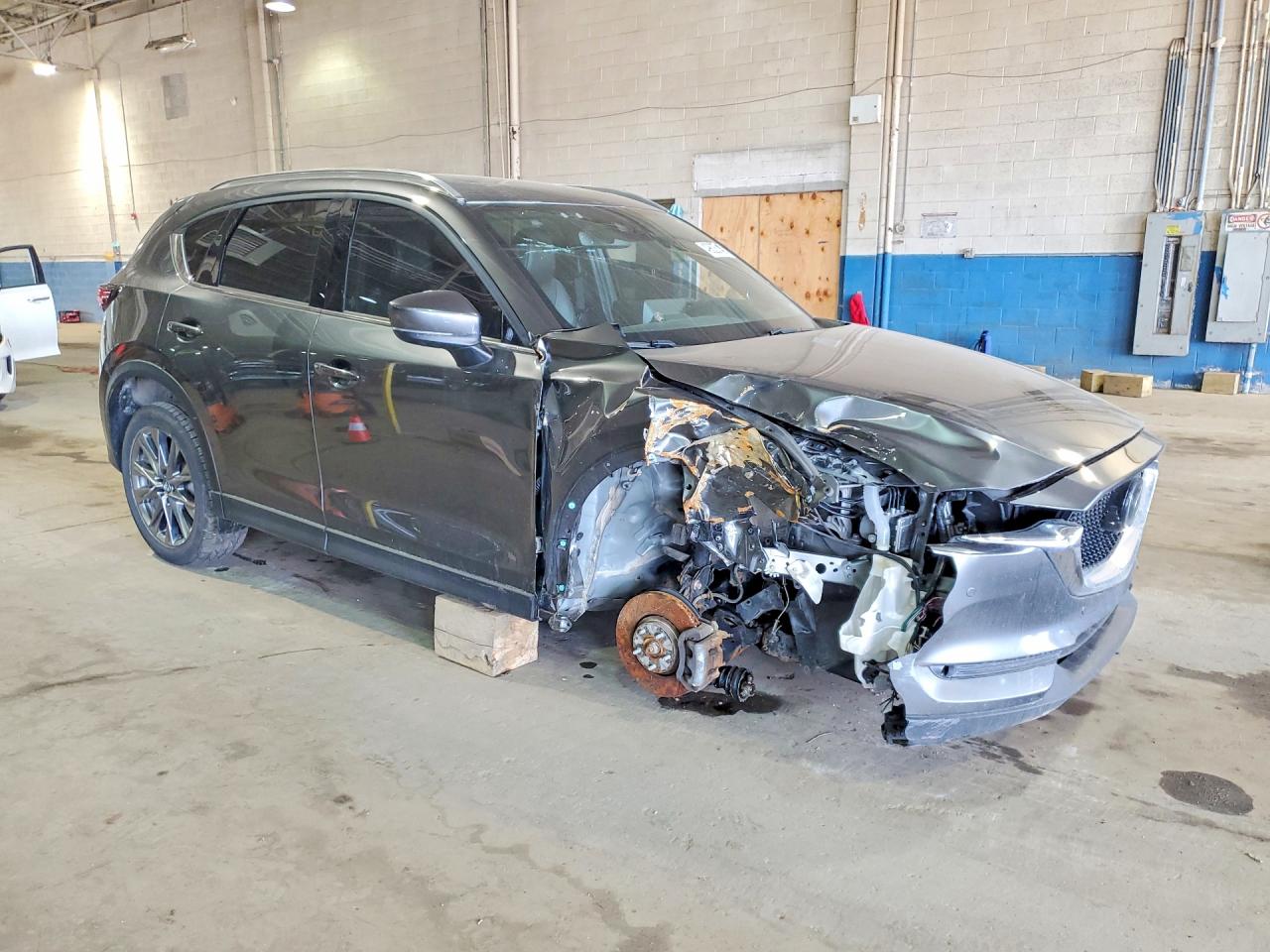 Mazda Cx Signature