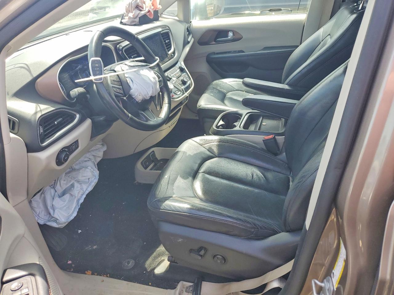Chrysler Pacifica Touring L