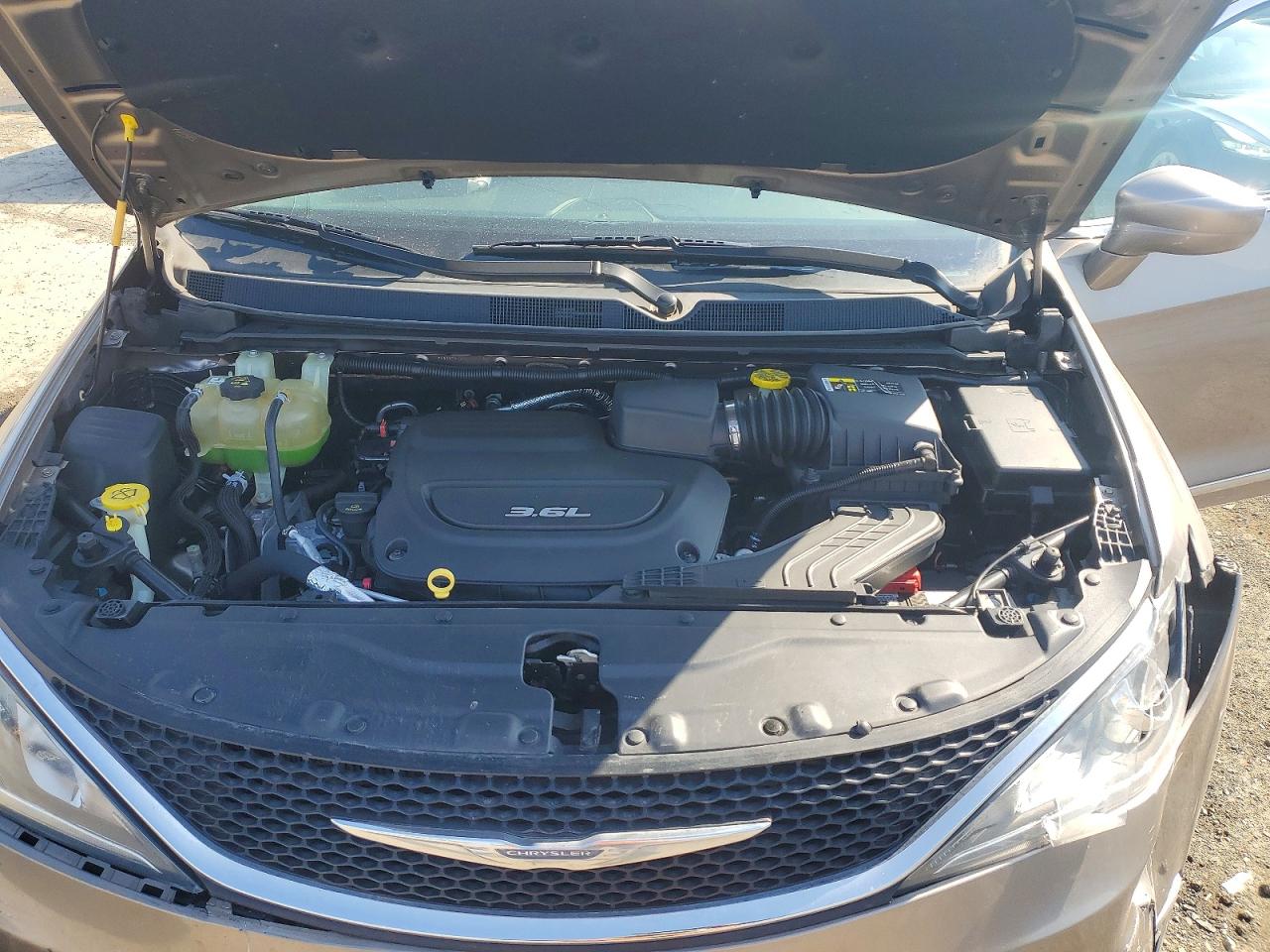 Chrysler Pacifica Touring L
