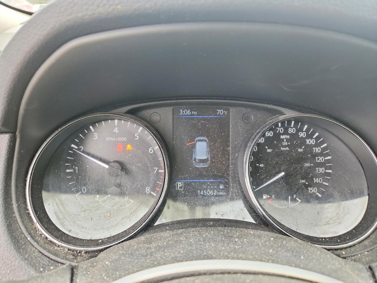 Nissan Rogue S