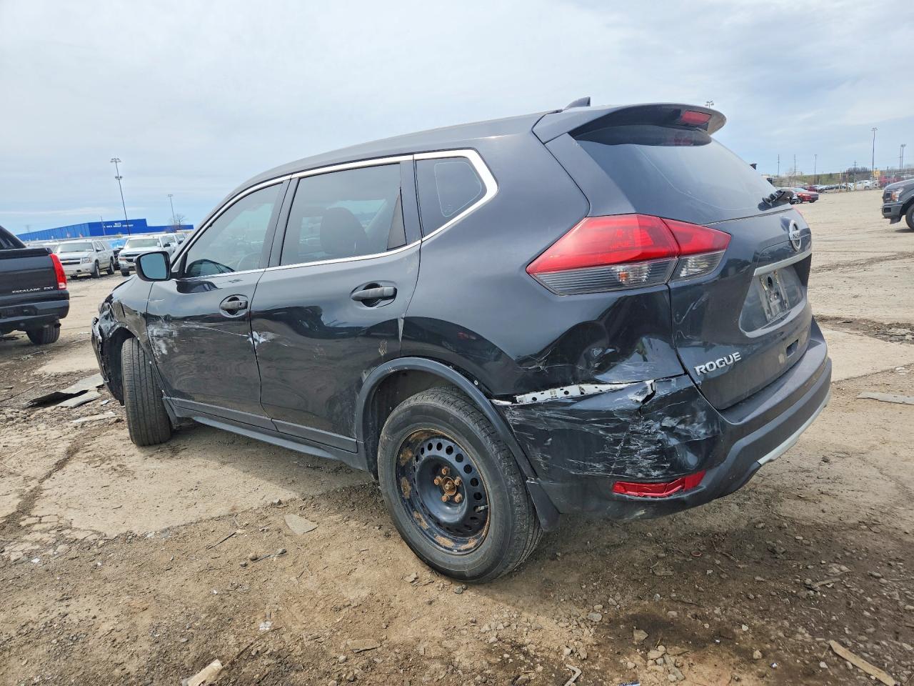 Nissan Rogue S