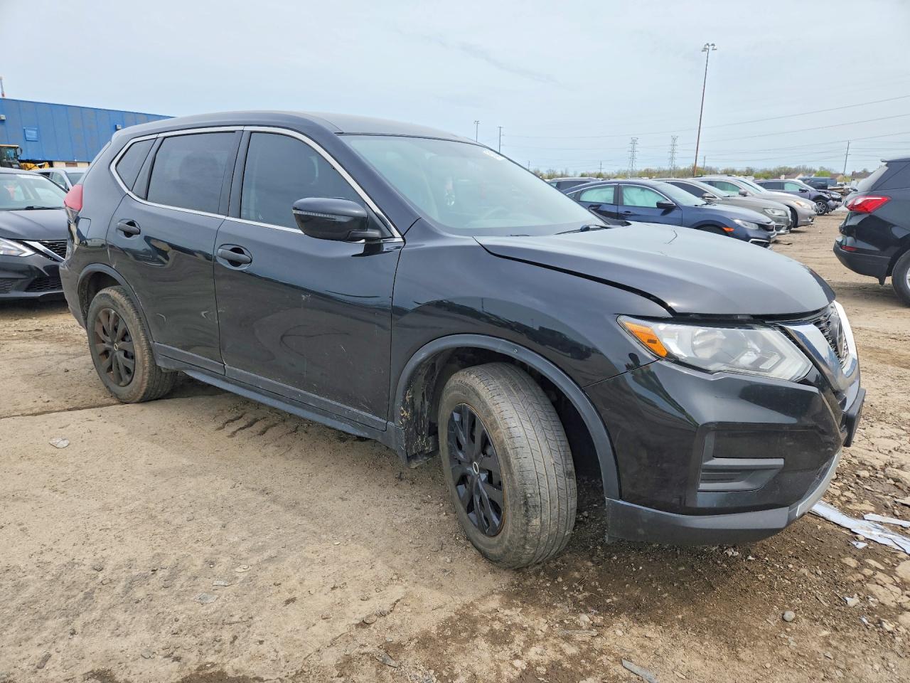 Nissan Rogue S