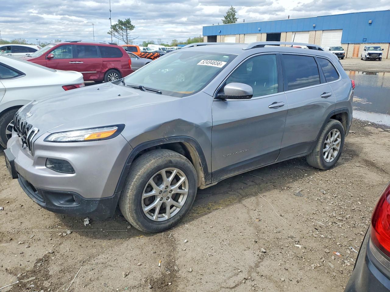 Salvage Jeep Cherokee Image