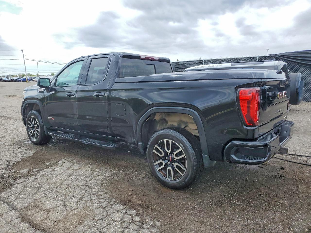 GMC Sierra K1500 At4