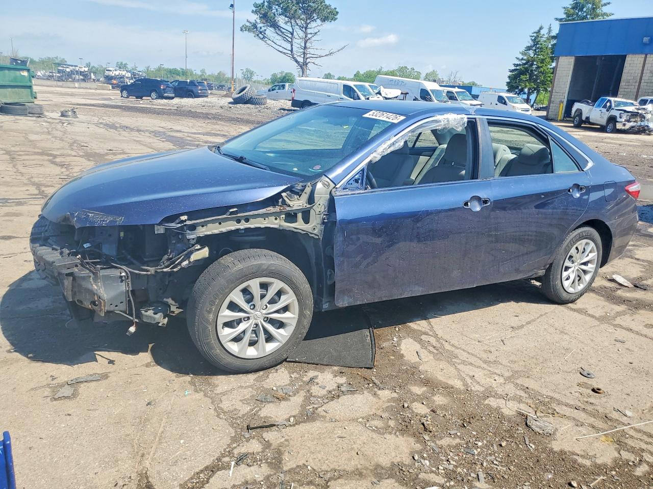 Salvage Toyota Camry Image