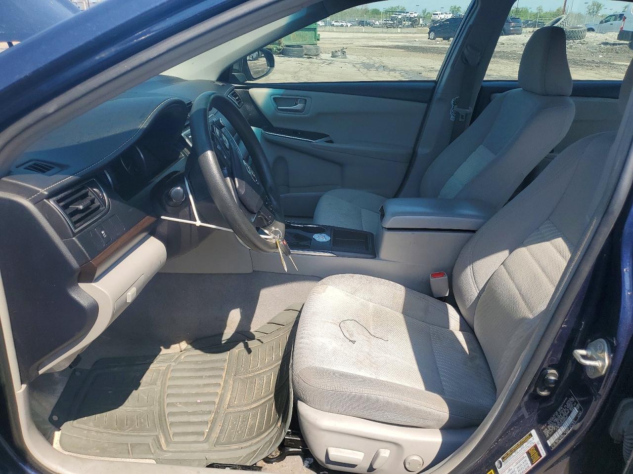 Toyota Camry Le
