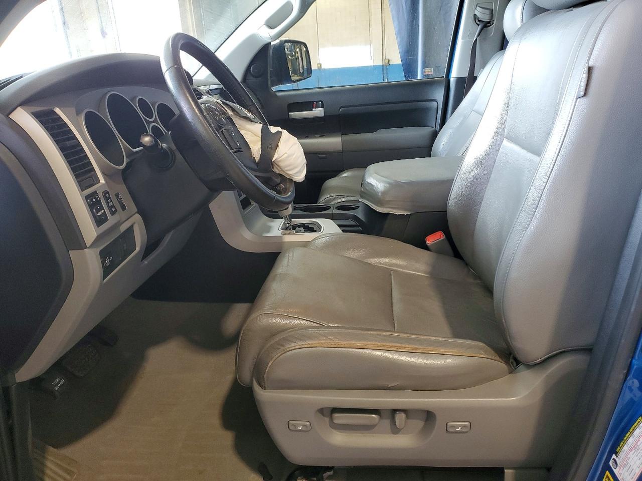 Toyota Tundra Double Cab Limited