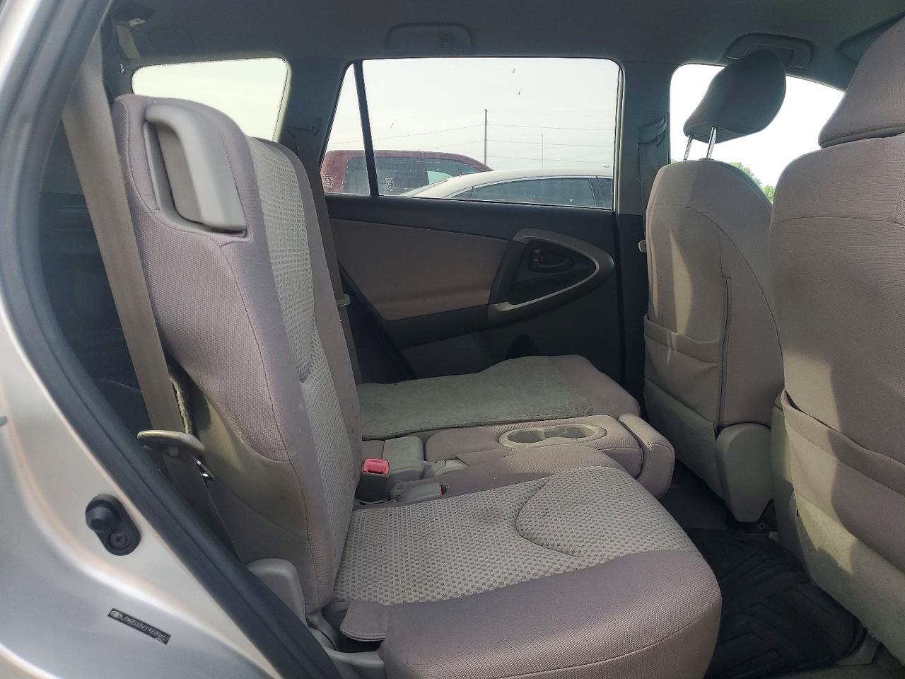 Toyota RAV4 Base