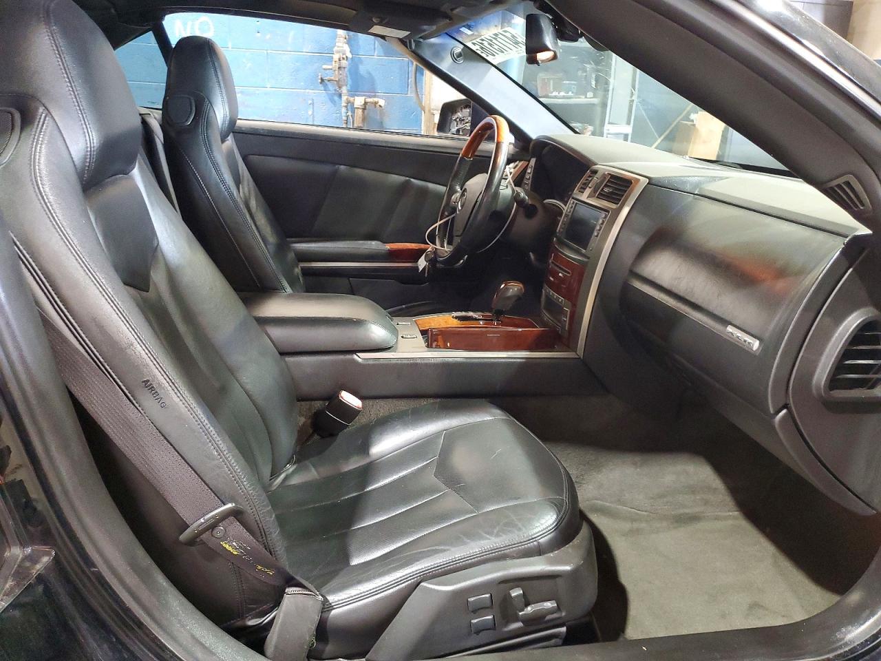 Cadillac XLR
