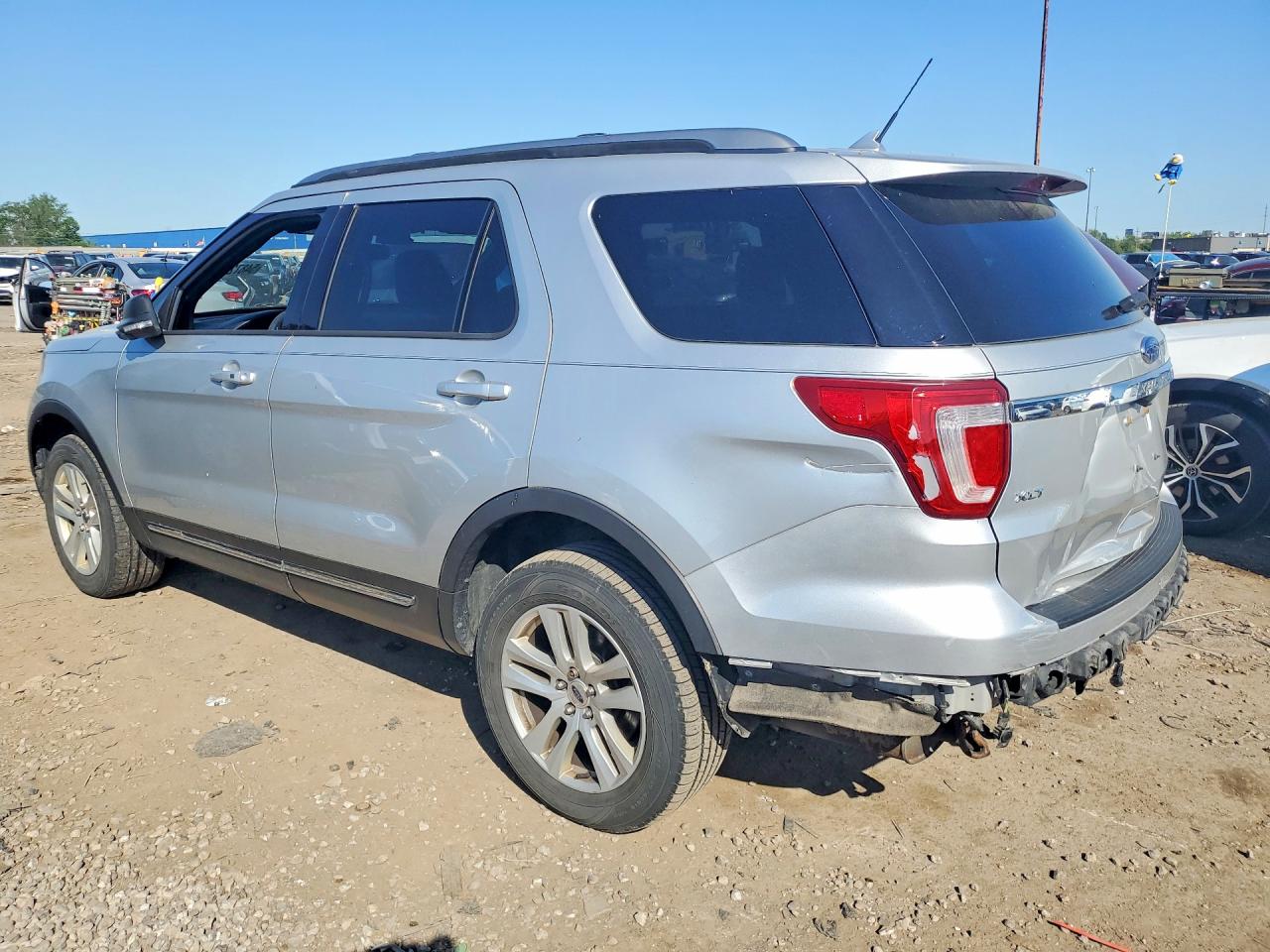 Ford Explorer Xlt