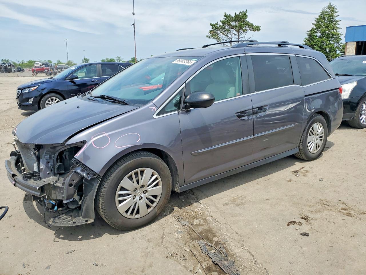 Salvage Honda Odyssey Image