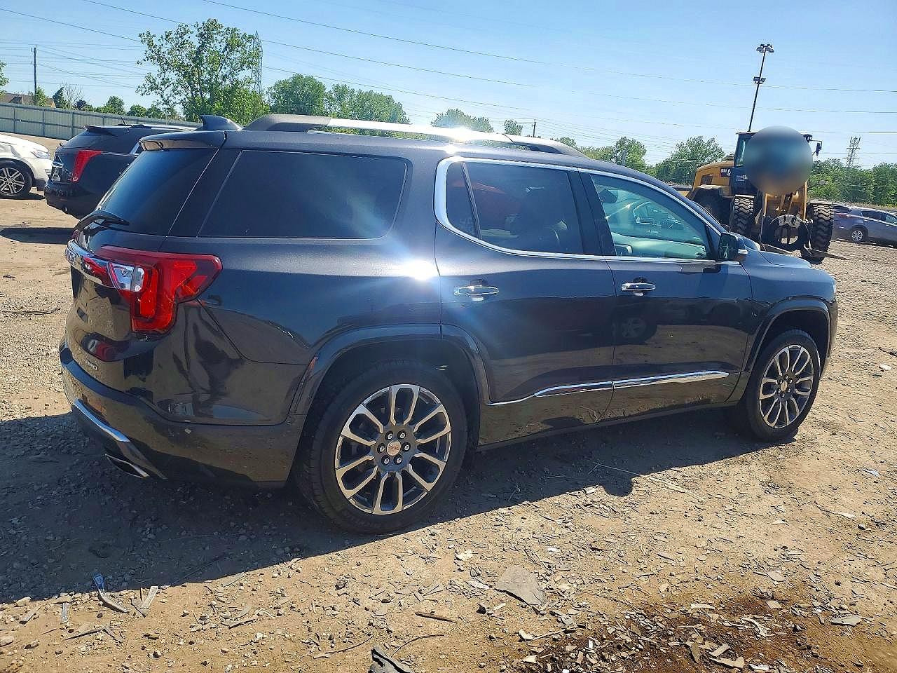 GMC Acadia Denali