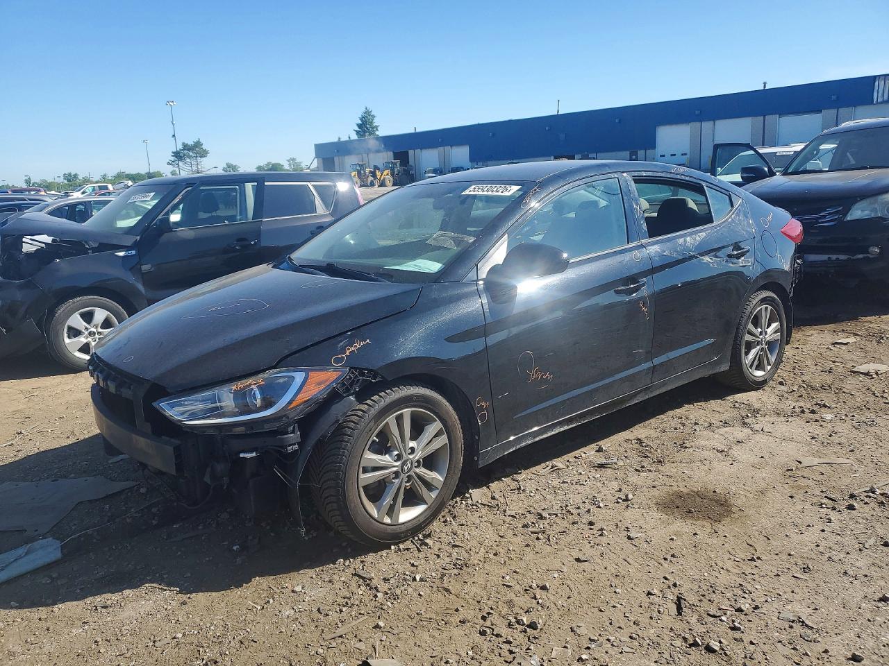 Salvage Hyundai ELANTRA Image