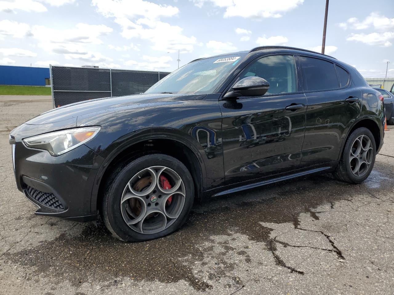 Salvage Alfa Romeo Stelvio Image