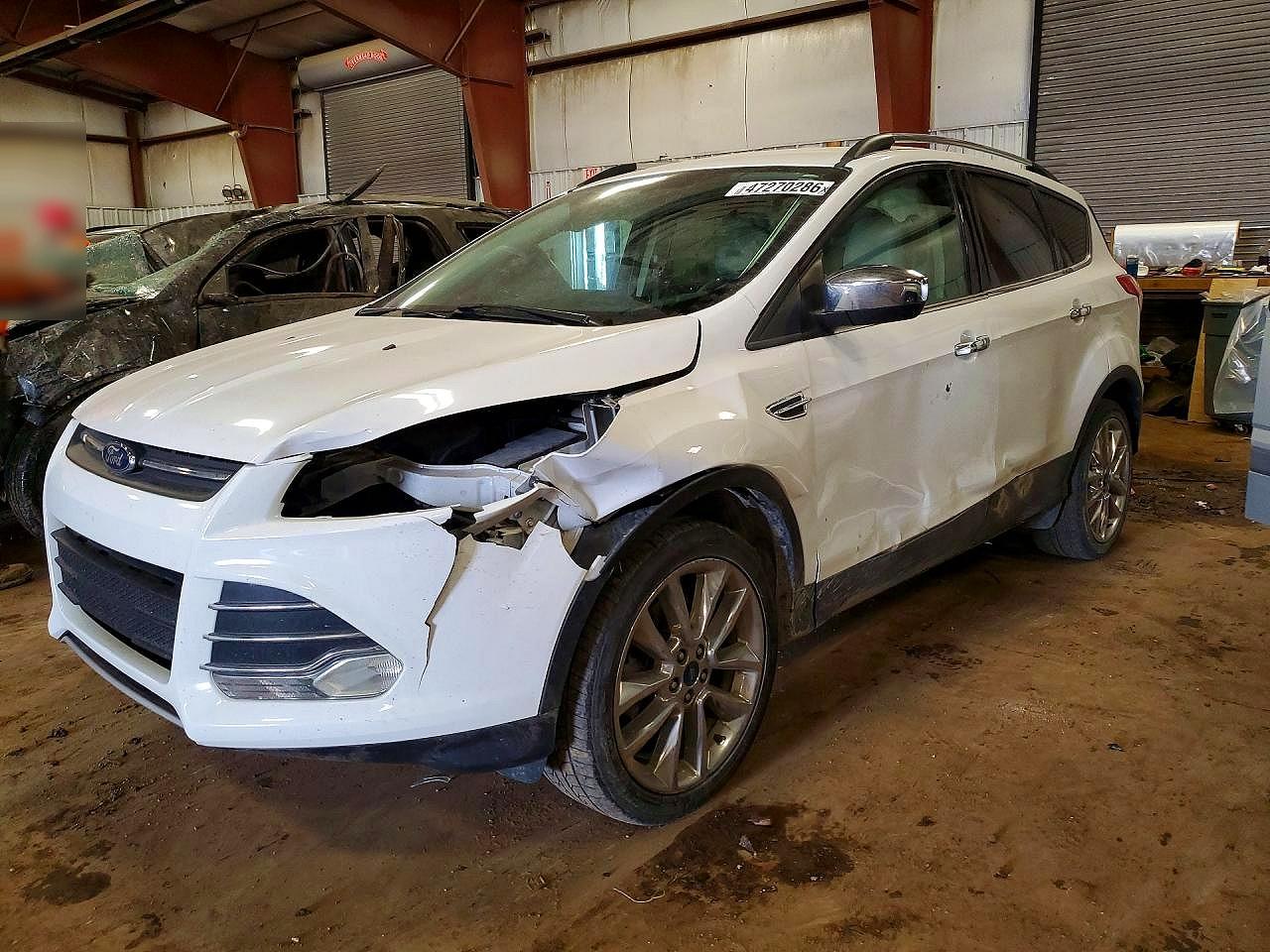 Salvage Ford Escape Image