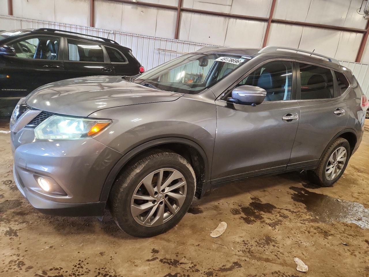 Salvage Nissan Rogue Image