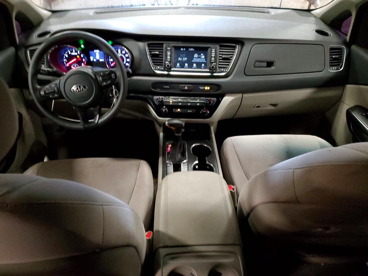 Kia Sedona Lx