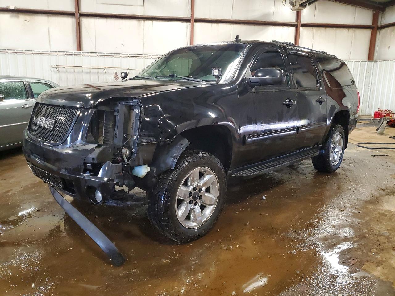 Salvage GMC Yukon Image