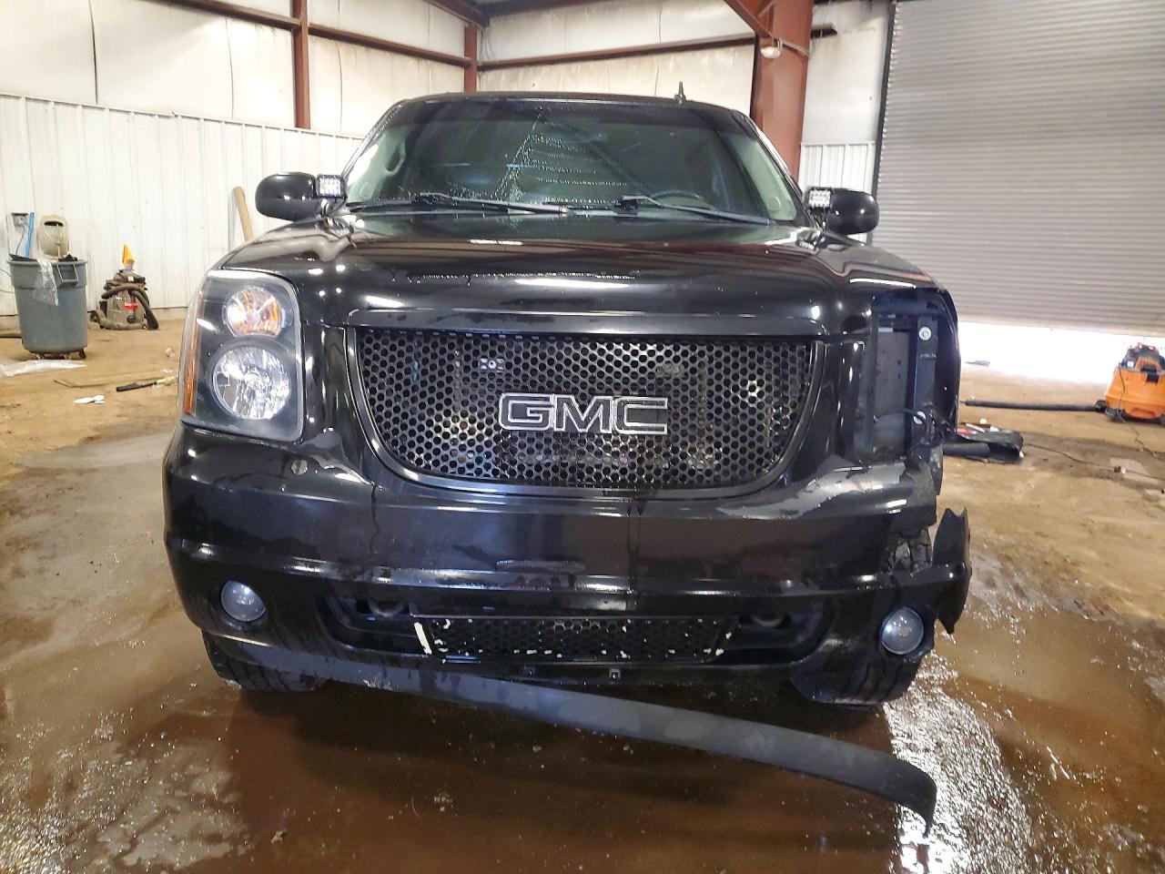 GMC Yukon K1500 Slt