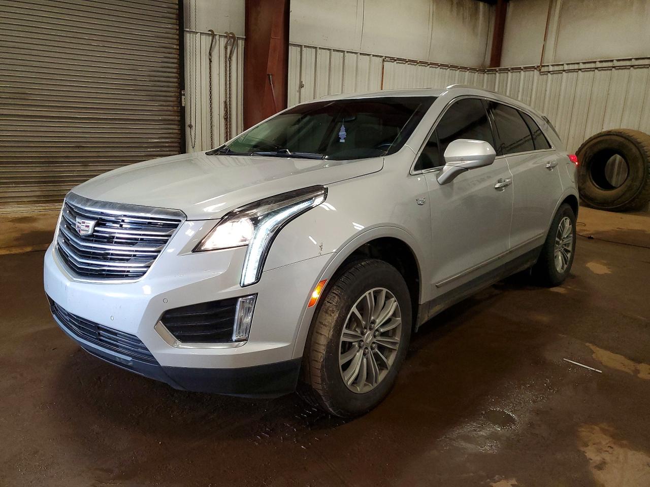 Salvage Cadillac XT5 Image