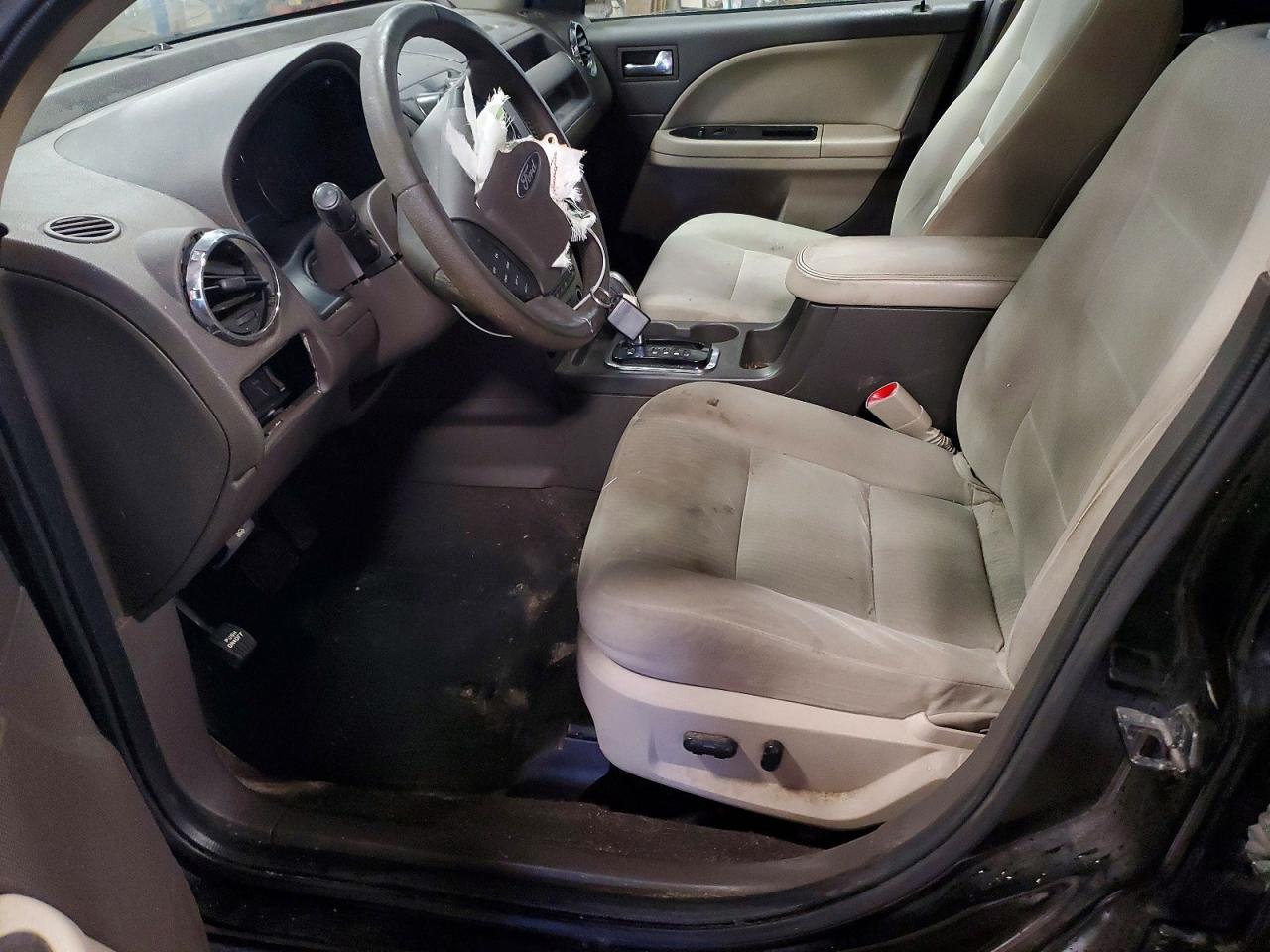 Ford Taurus Sel