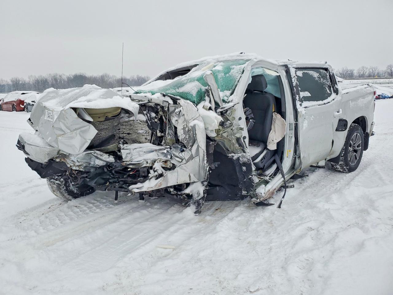 Salvage Chevrolet Silverado Image