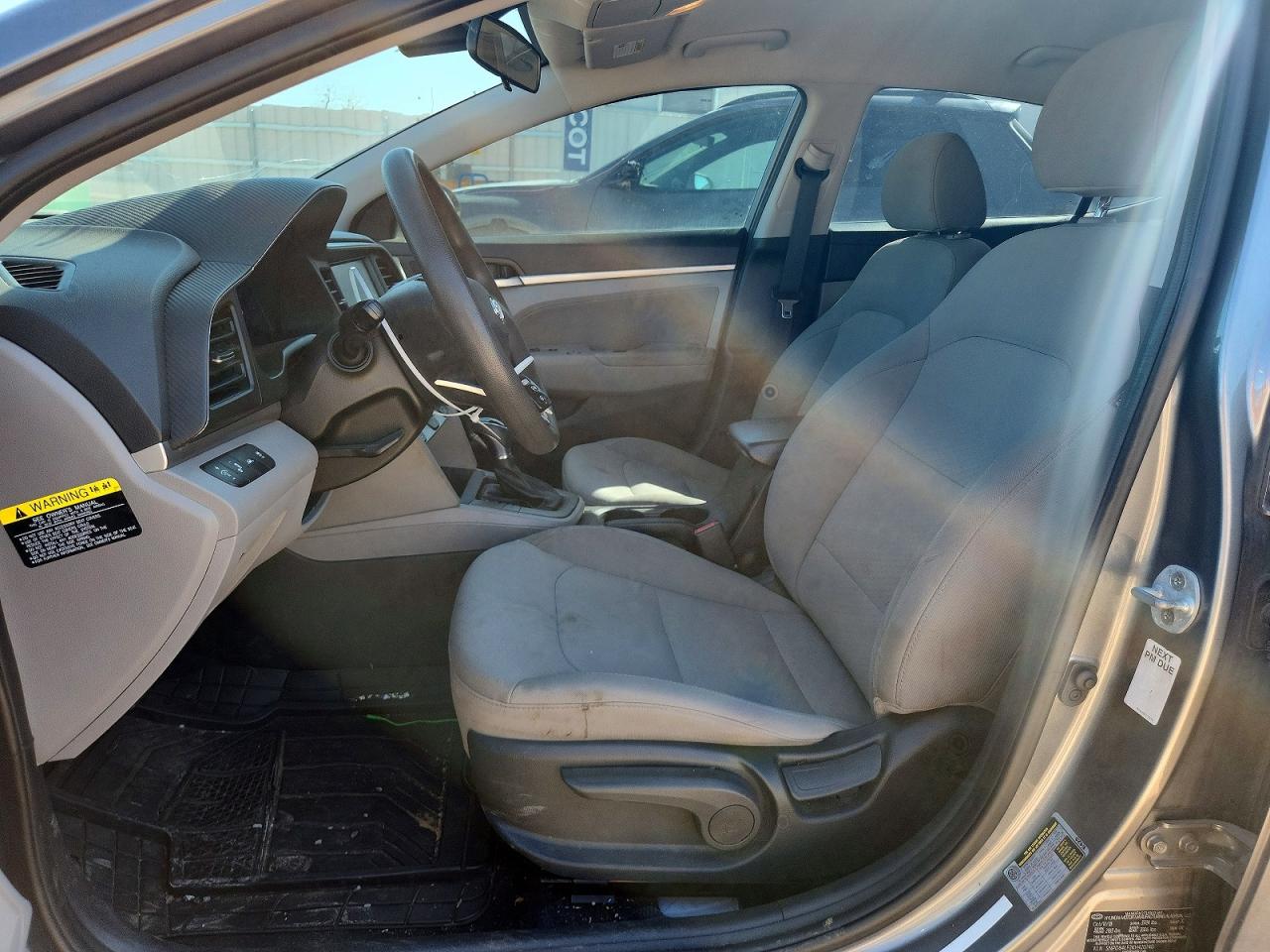 Hyundai ELANTRA Sel