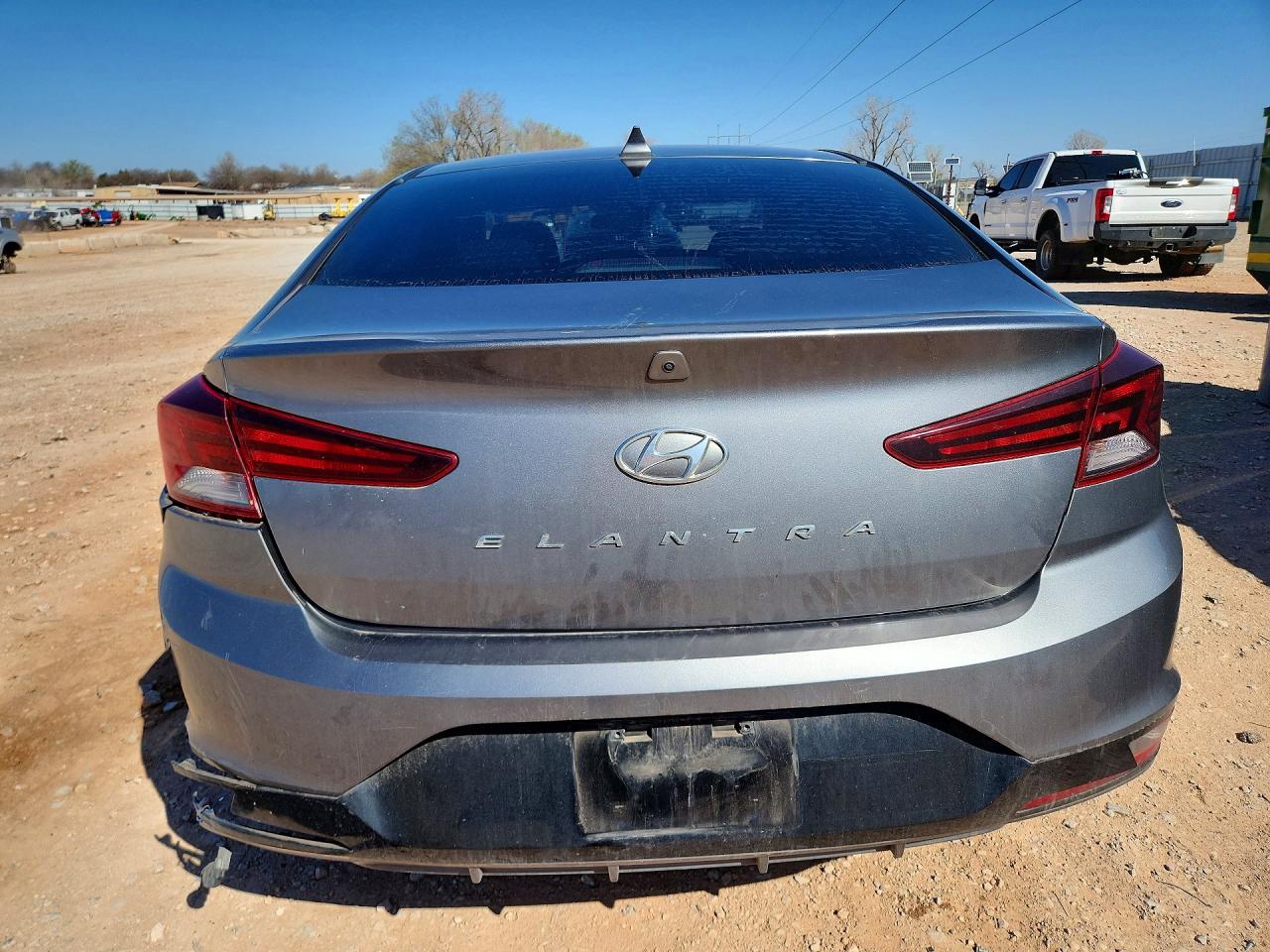 Hyundai ELANTRA Sel